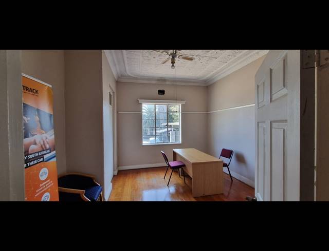 200M² OFFICE TO LET IN KRUGERSDORP CENTRAL